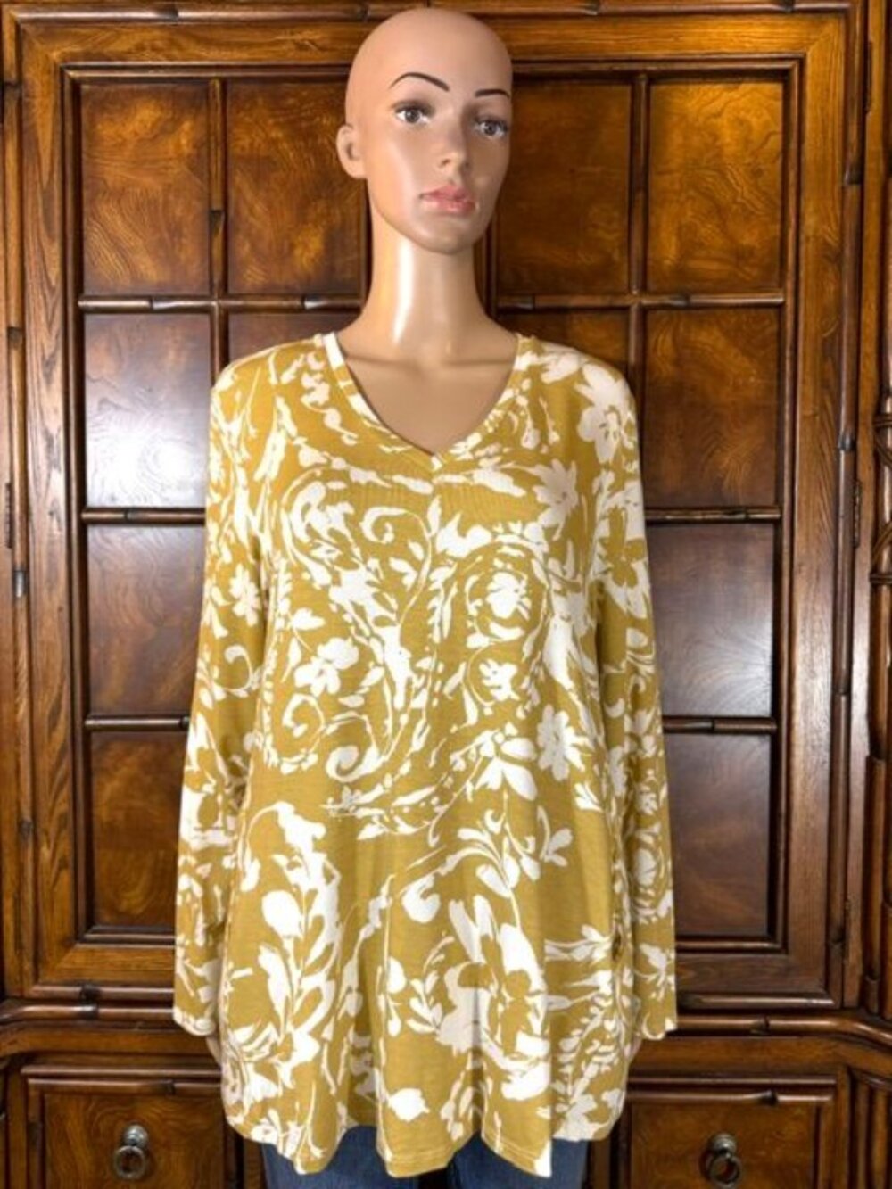 Marla Wynne Golden Mustard Floral V-neck Long Sleeve Swing Top w/ Pockets